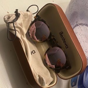 Illesteva Leonard Tortoise Sunglasses